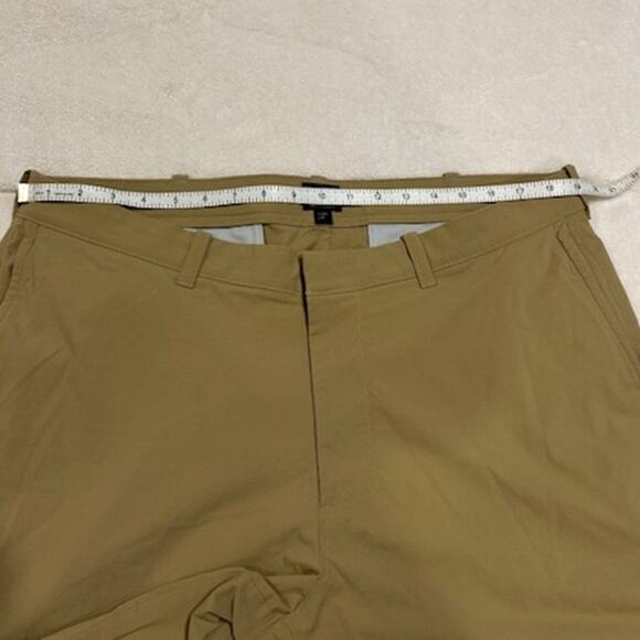 J. Crew Tan 9" Tech Shorts Stretch Performance Water Resistant Chino Golf Sz 38 - Picture 10 of 10